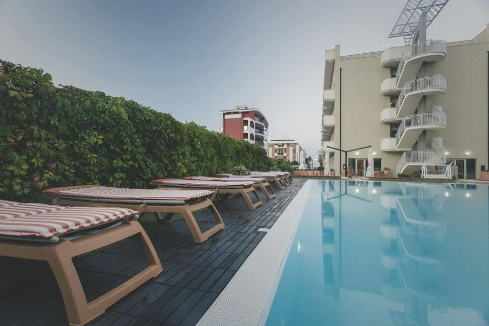 Hotel Principe Residence Vasto Kültér fotó