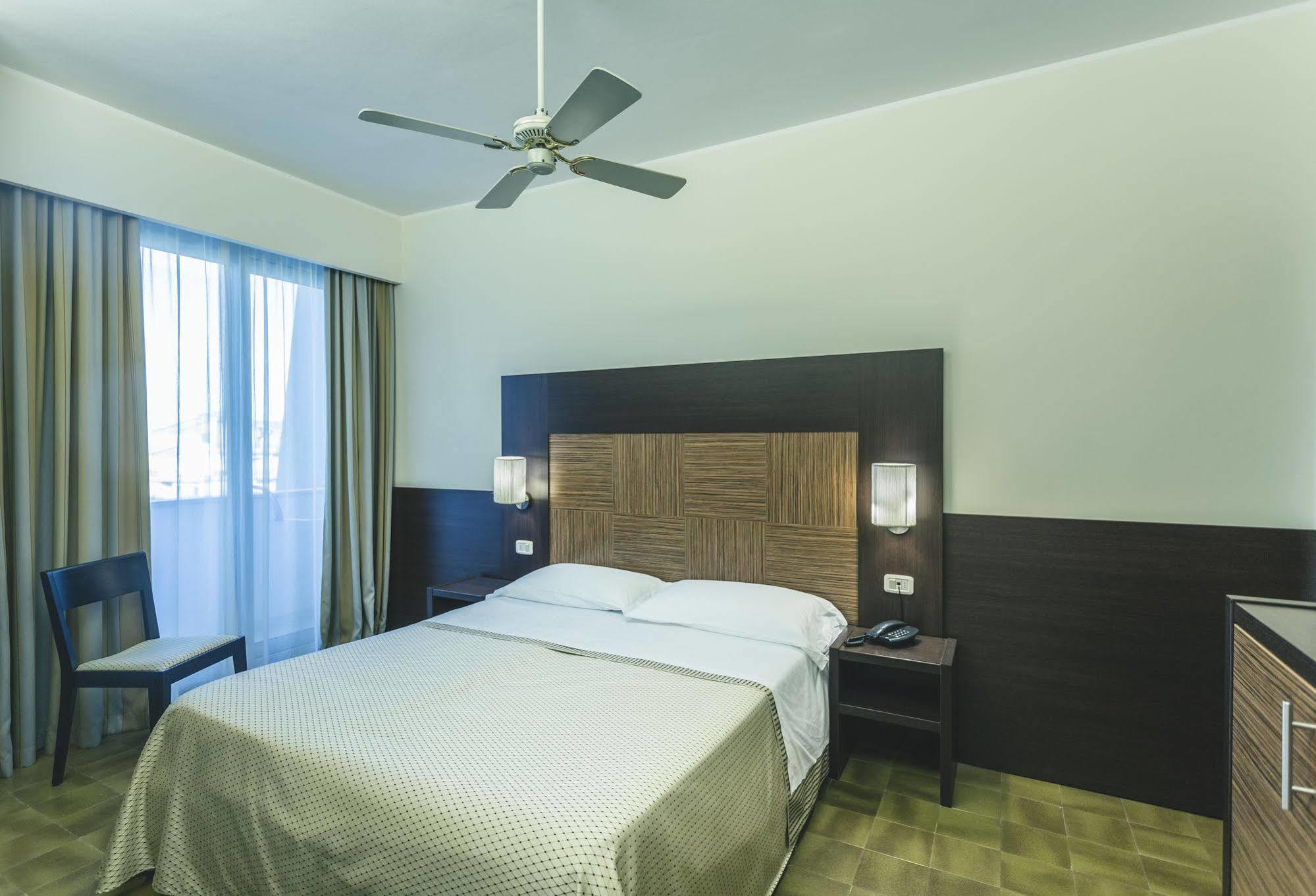 Hotel Principe Residence Vasto Kültér fotó